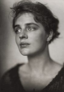 Das Verborgene Museum: Frieda Riess, Ohne Titel (Rosamond Pinchot), 1920-1930, © Rechtsnachfolge unbekannt
